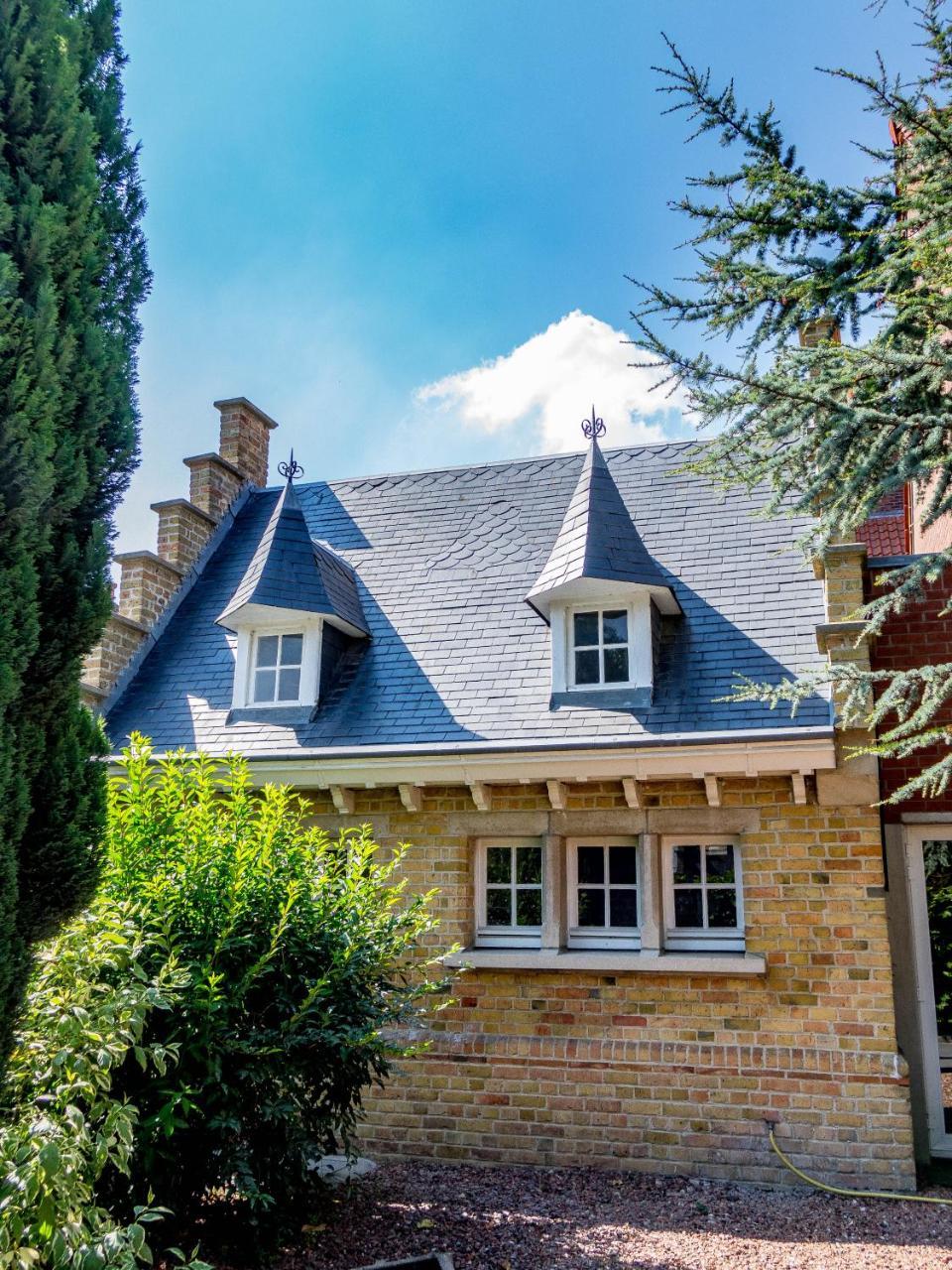 Logis - Belle Hotel, Lille-Ouest Bailleul  Dış mekan fotoğraf
